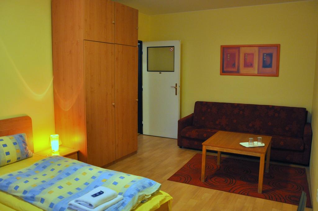 Hotel Komarov Brno Luaran gambar